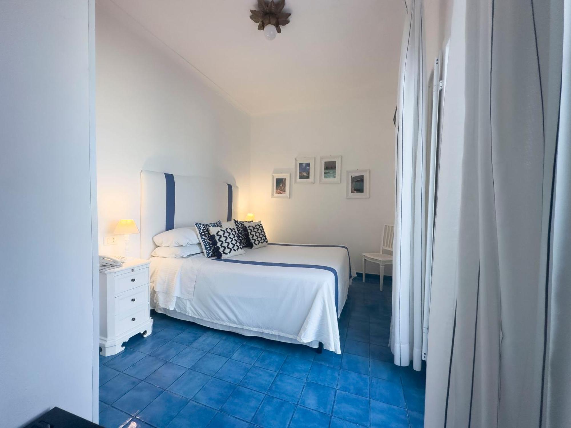 Hotel Chiaia Di Luna Понца Екстериор снимка