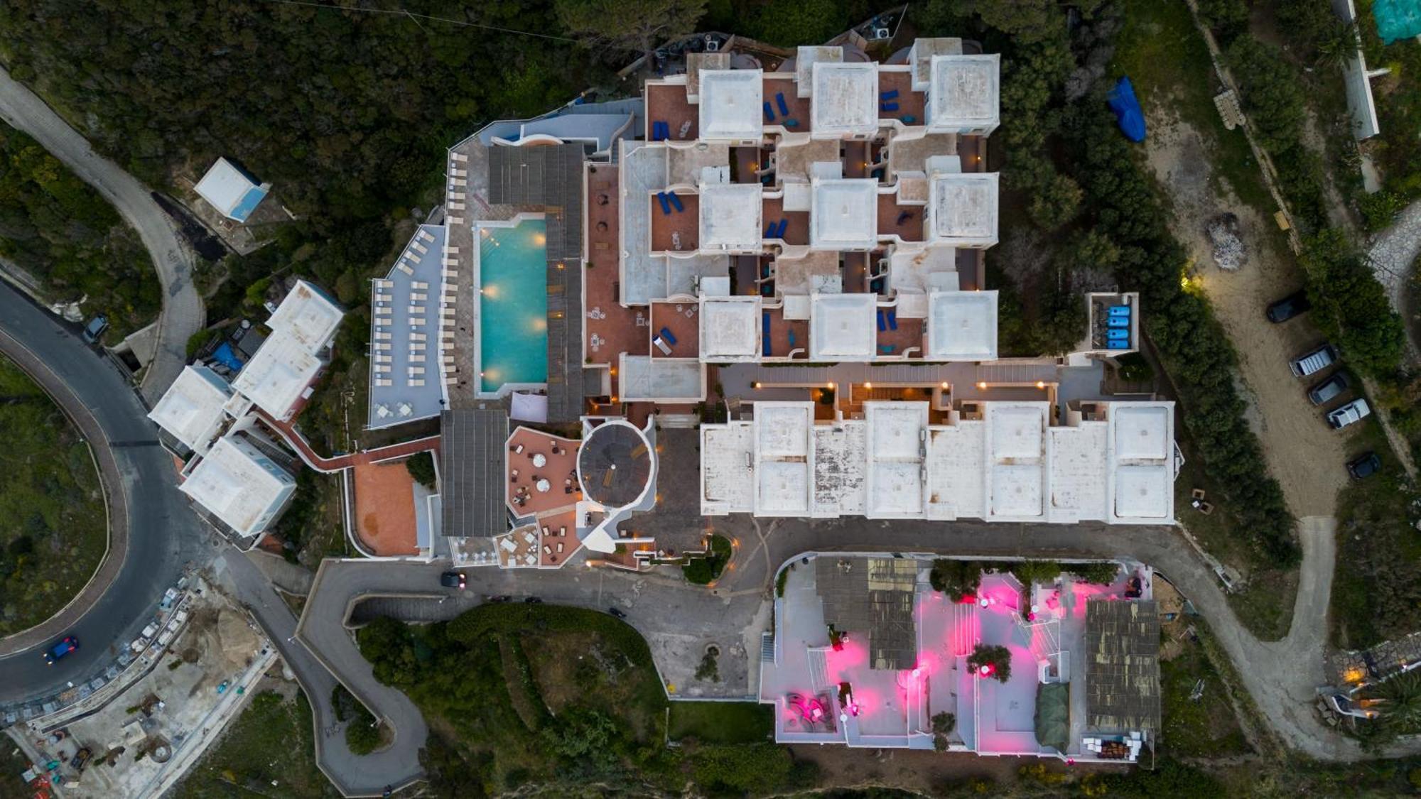 Hotel Chiaia Di Luna Понца Екстериор снимка