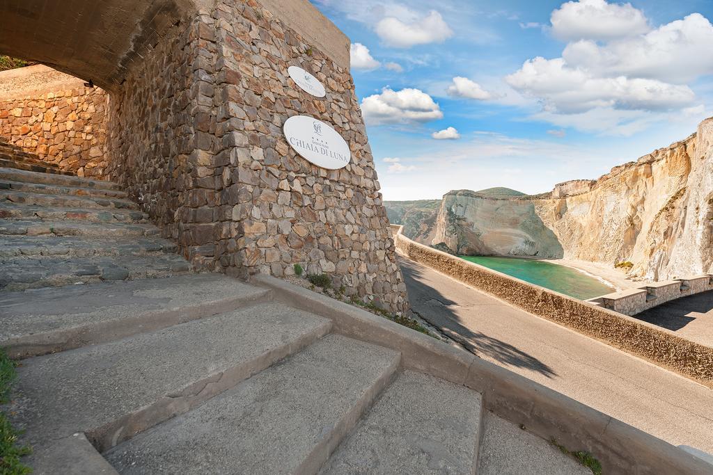 Hotel Chiaia Di Luna Понца Екстериор снимка